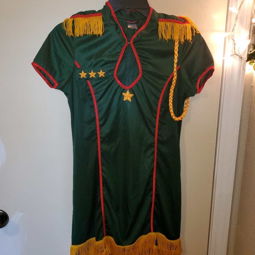 Halloween costume. Suze large.